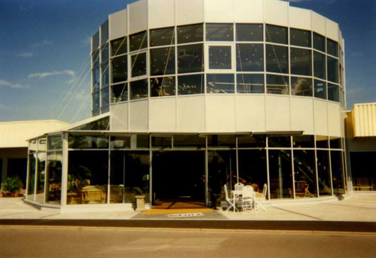 Fa. STULZ Möbelhaus in Kippheim